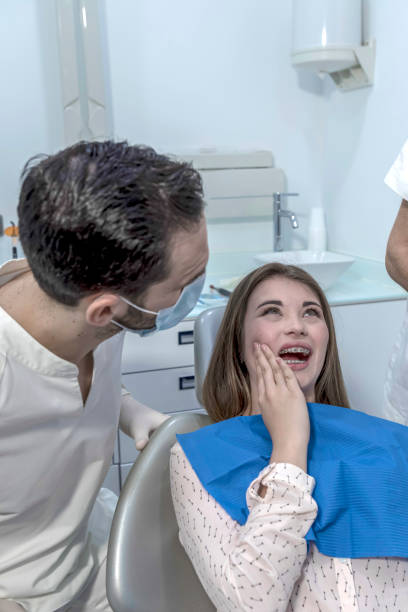 Best Emergency Dental Care for Broken or Chipped Teeth in Marinette, WI